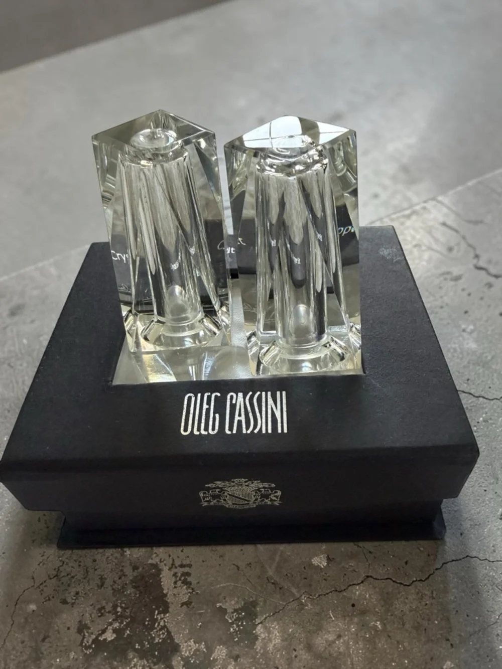 Oleg Cassini Crystal Salt and Pepper Shakers Set Long Facets NIB 126991